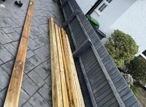 fencing contractor swansea